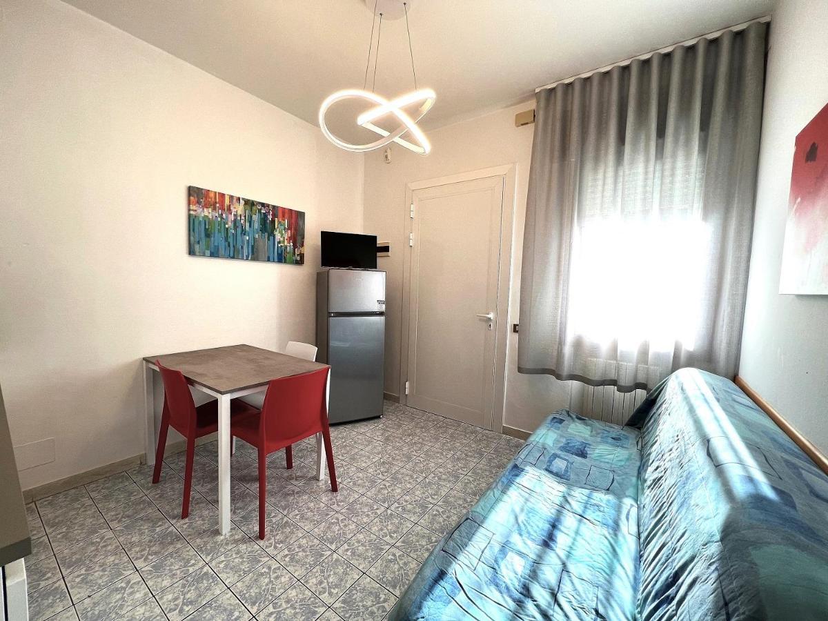 Zzznon Attivo Ex Dl5 E Dl6 Apartment